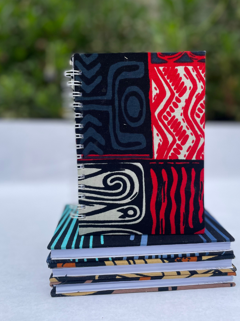 Azizi A6 Notebook